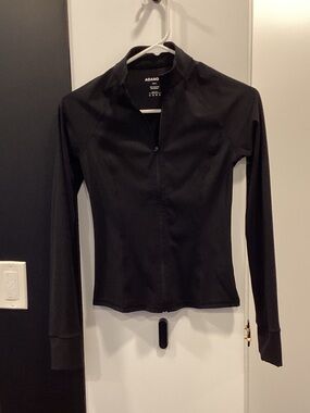 Adanola Black Long-Sleeve Zip Front Top